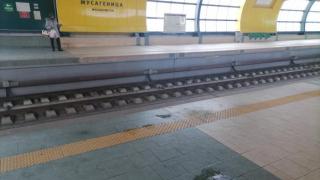 Софийски зевзеци: Метро плюс душ на аванта в София, защото... СНИМКИ