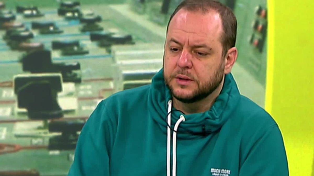 Министър Сандов скандализира с облекло и обясни как ще се защитим от Русия