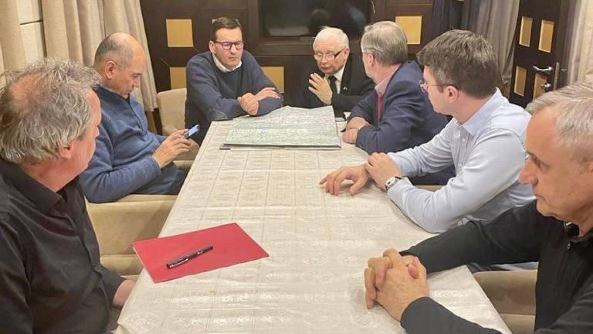 Историческа среща: Премиерите на Полша, Чехия и Словения отидоха на крака при Зеленски в Киев СНИМКИ