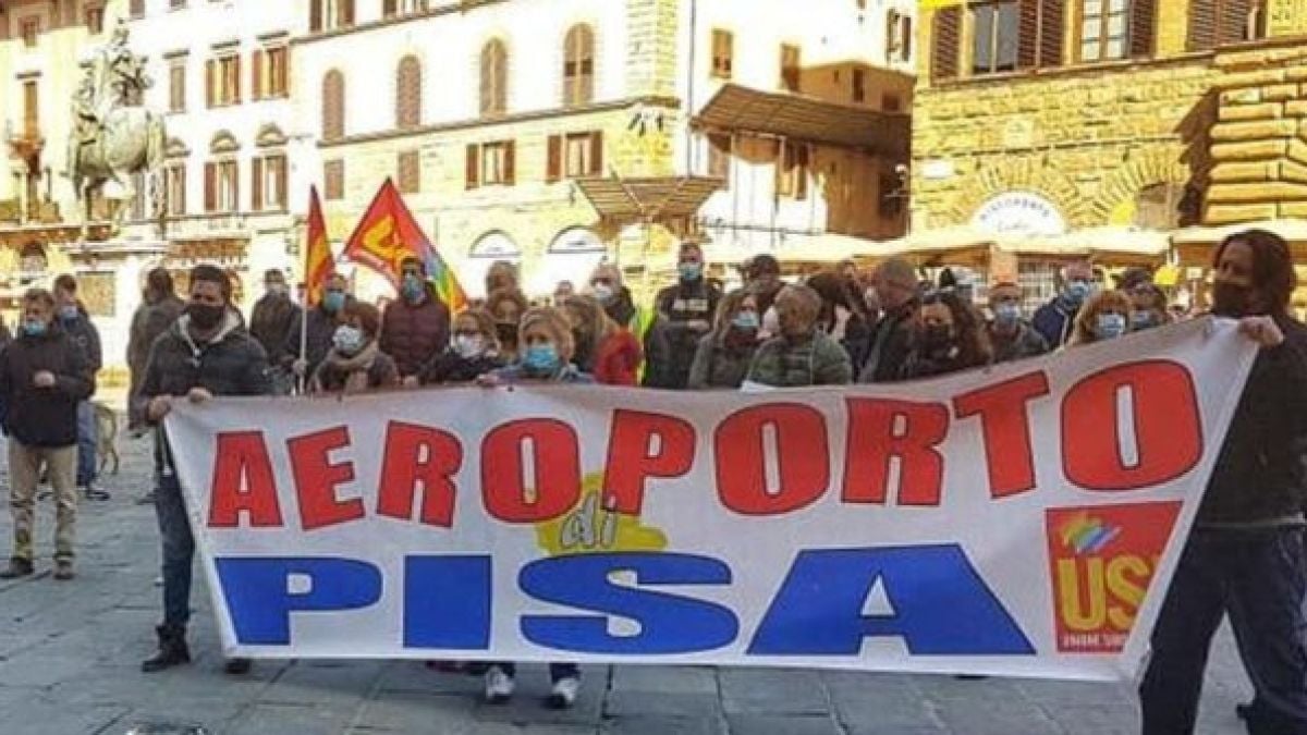Италиански работници отказаха да товарят оръжия за Украйна вместо хуманитарна помощ ВИДЕО