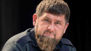 Кадиров: Чакалите на "Азов" са притиснати в ъгъла, Мариупол почти е освободен