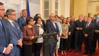Деси Атанасова: Къде се е евакуирал Кирил Петков? ВИДЕО