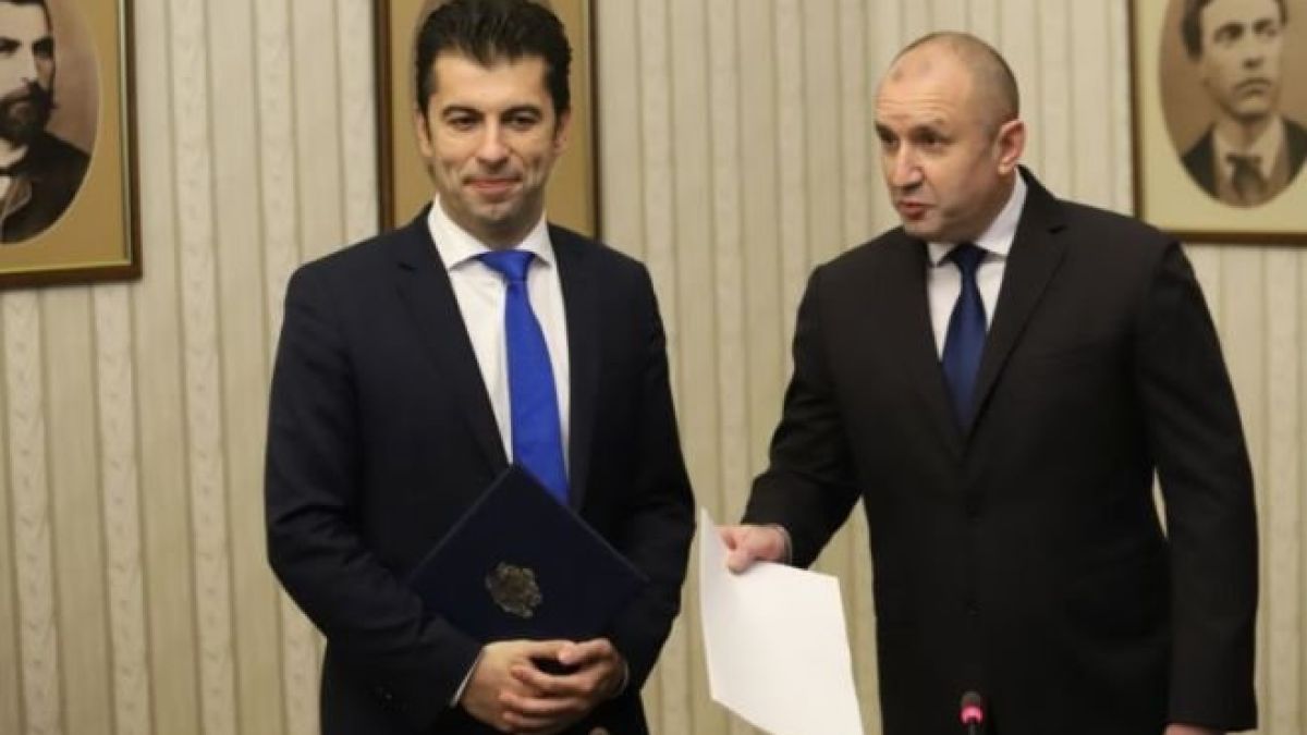 Политологът Ганев разкри пред БЛИЦ двата основни варианта след ареста на Борисов!