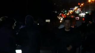 Привърженици на ГЕРБ се събират пред сградата на ГДНП 