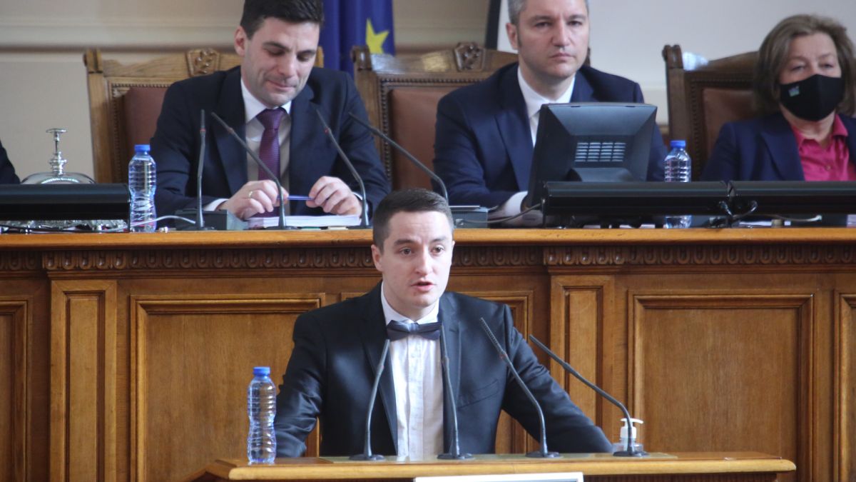 От БСП с разкрития: ГЕРБ добре знаят какво е показен арест и репресия, 12 години са ги правили!
