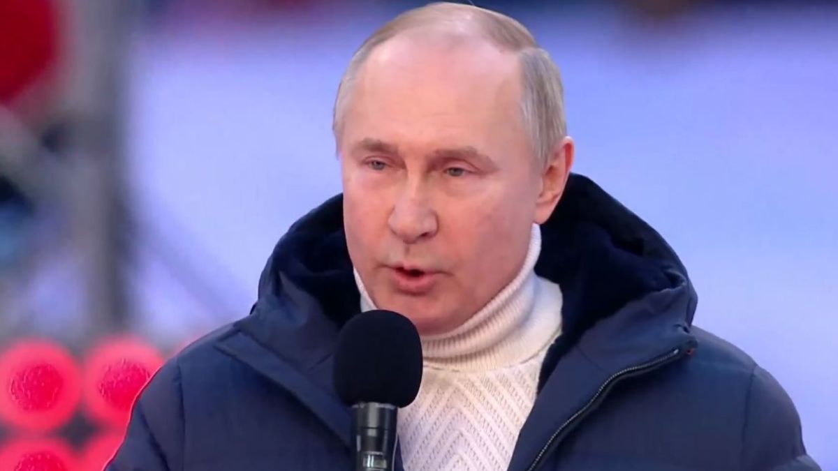 Такова нещо с Путин пред 200 000 души не се бе случвало досега ВИДЕО
