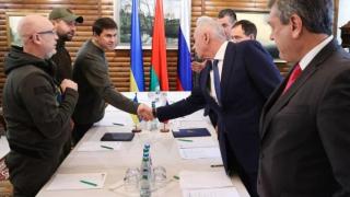 Неочаквано обнадеждаваща новина от преговорите между Русия и Украйна