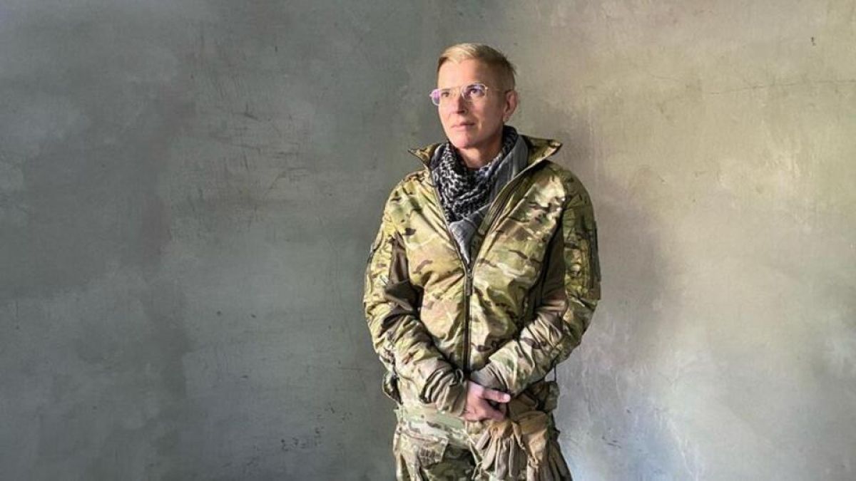 Шефът на медицинската служба на "Азов" се преоблече като бежанка, за да избяга от Мариупол