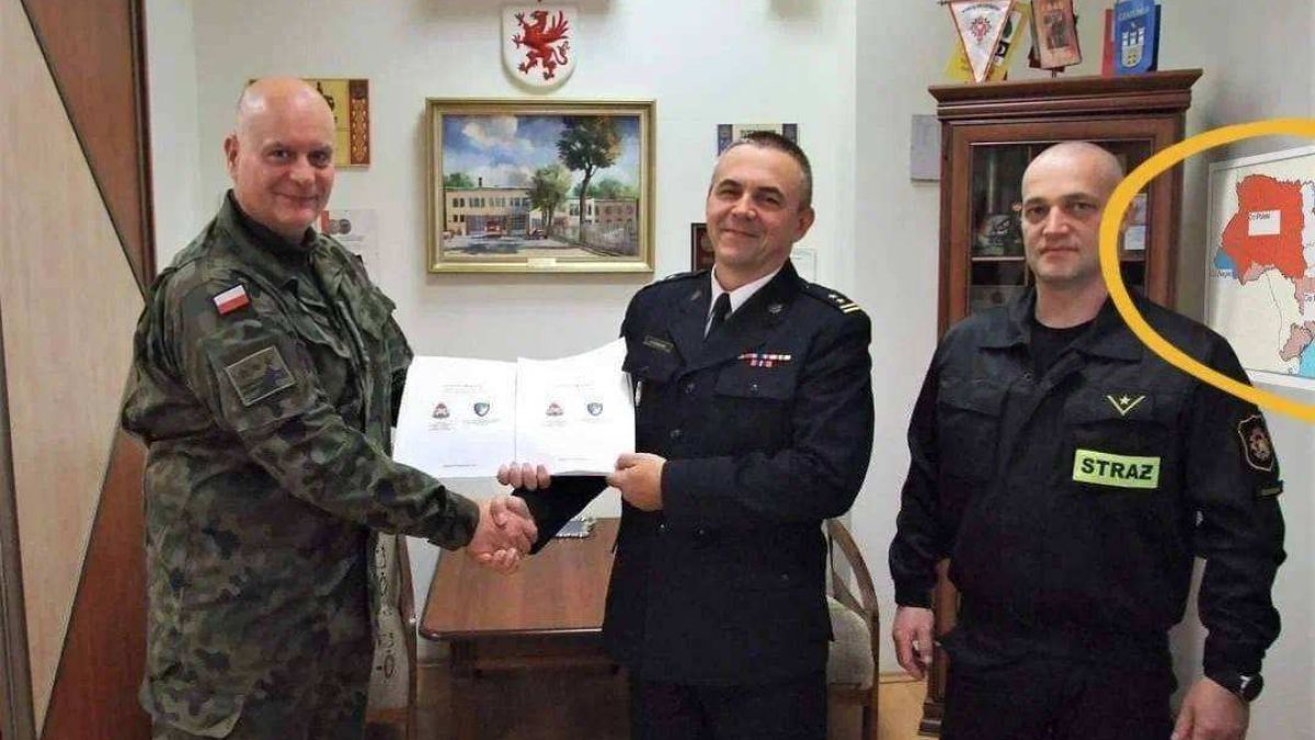 Полски военни показаха КАРТА на Украйна, поделена между Полша, Унгария, Румъния и Русия след войната