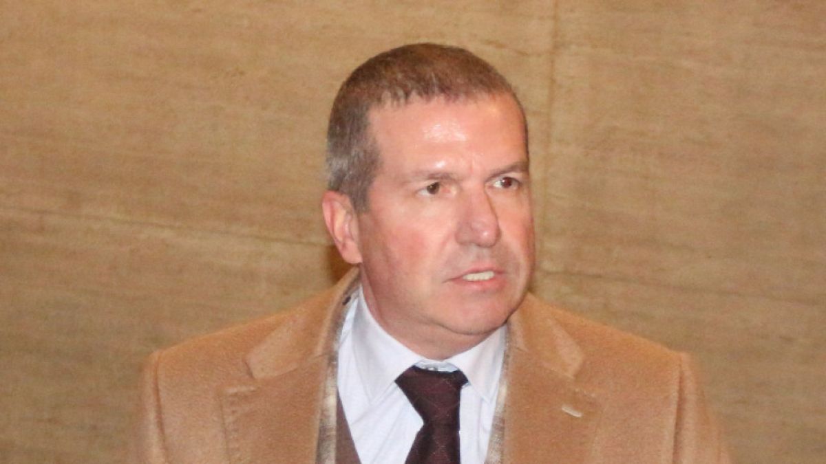 Адвокатът на Борисов с извънреден ход заради арестите 