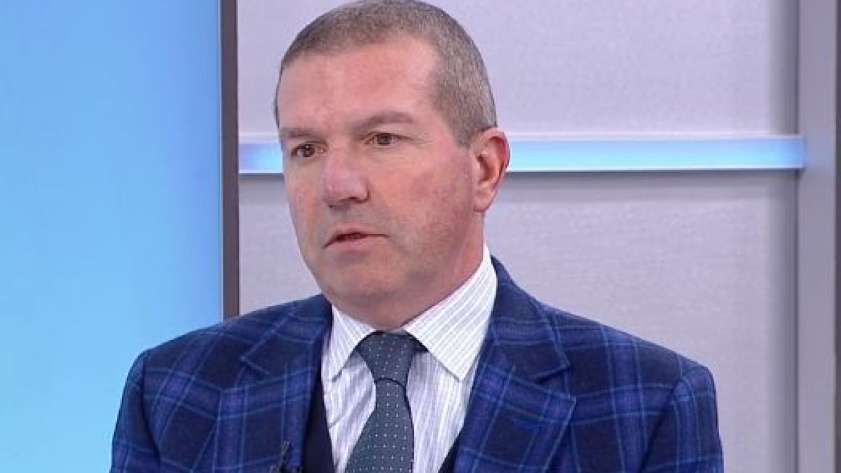 Адвокат Менков с голямо разкритие за Арнаудова и Васил Божков!