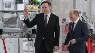 Ето какво помрачи откриването на гигафабрика на Тесла 