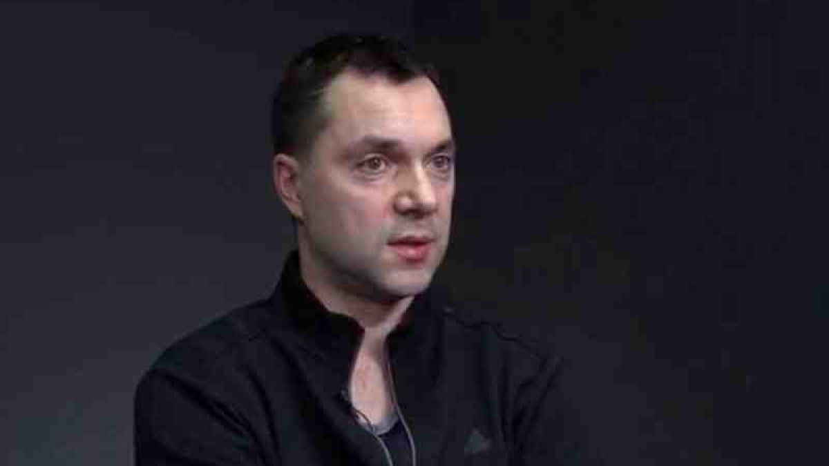 Човек на Зеленски призна, че Киев с години е провокирал Москва към военни действия