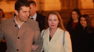 Съседи на премиерското семейство гневни от тормоза: Да си ходят в Бояна! СНИМКИ