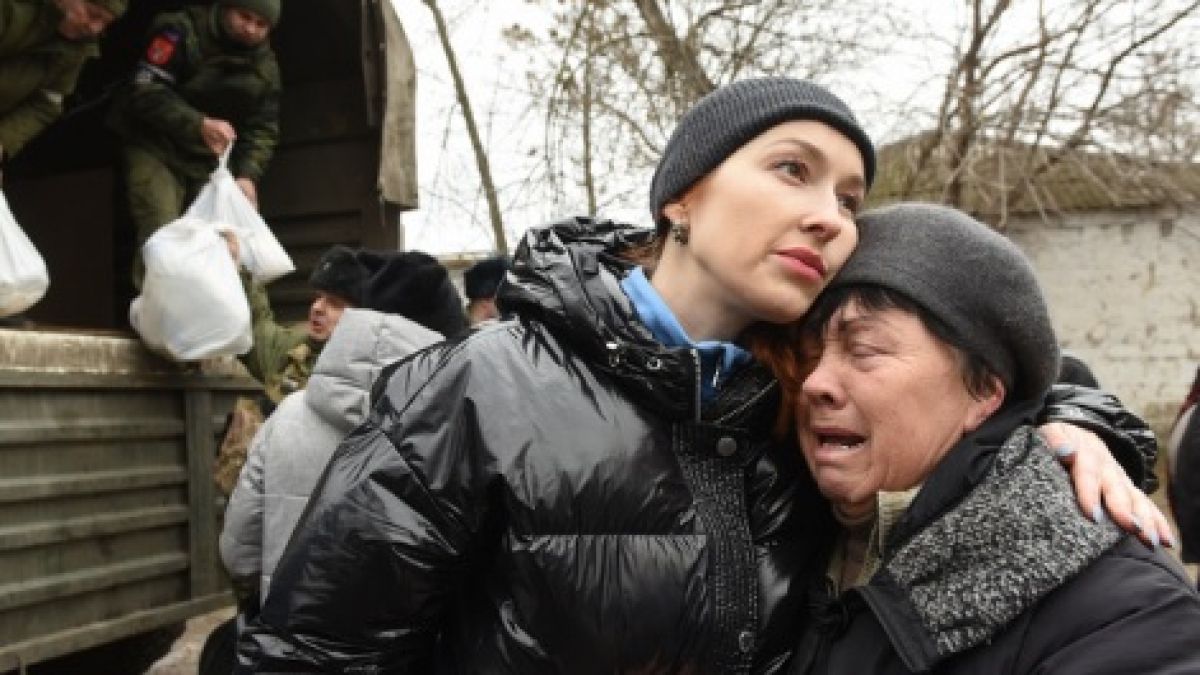 Американка, спасена от Мариупол, разказва как ВСУ са окупирали детски градини и училища ВИДЕО