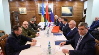 FT пусна вариант от мирния договор, според 4 източника Русия се била отказала от... 