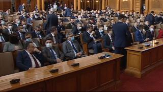 Отпадането на извънредната епидемична обстановка ще гледат депутатите БЛИЦ TV