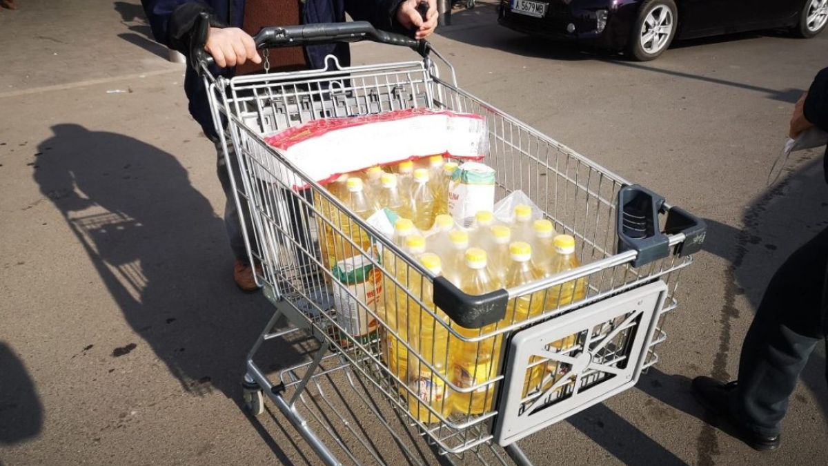 Паниката не е само при нас, ето какво се случва в ЕС с брашното и олиото
