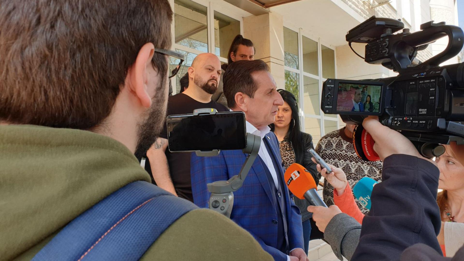 Разпитваният в полицията ключов деец на ГЕРБ разкри скандални неща!