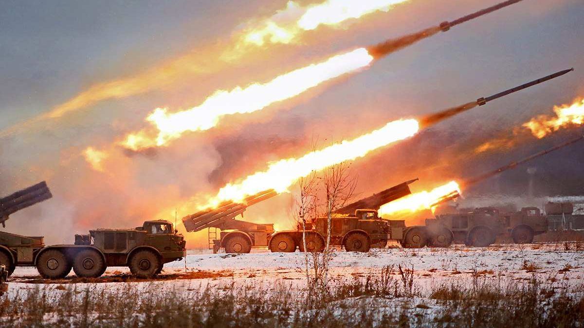 Украински ракети "Ураган" сринаха жилищни блокове в Донецк, страшно е ВИДЕО