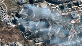 Путин каза на Макрон условията, при които спира обстрела на Мариупол