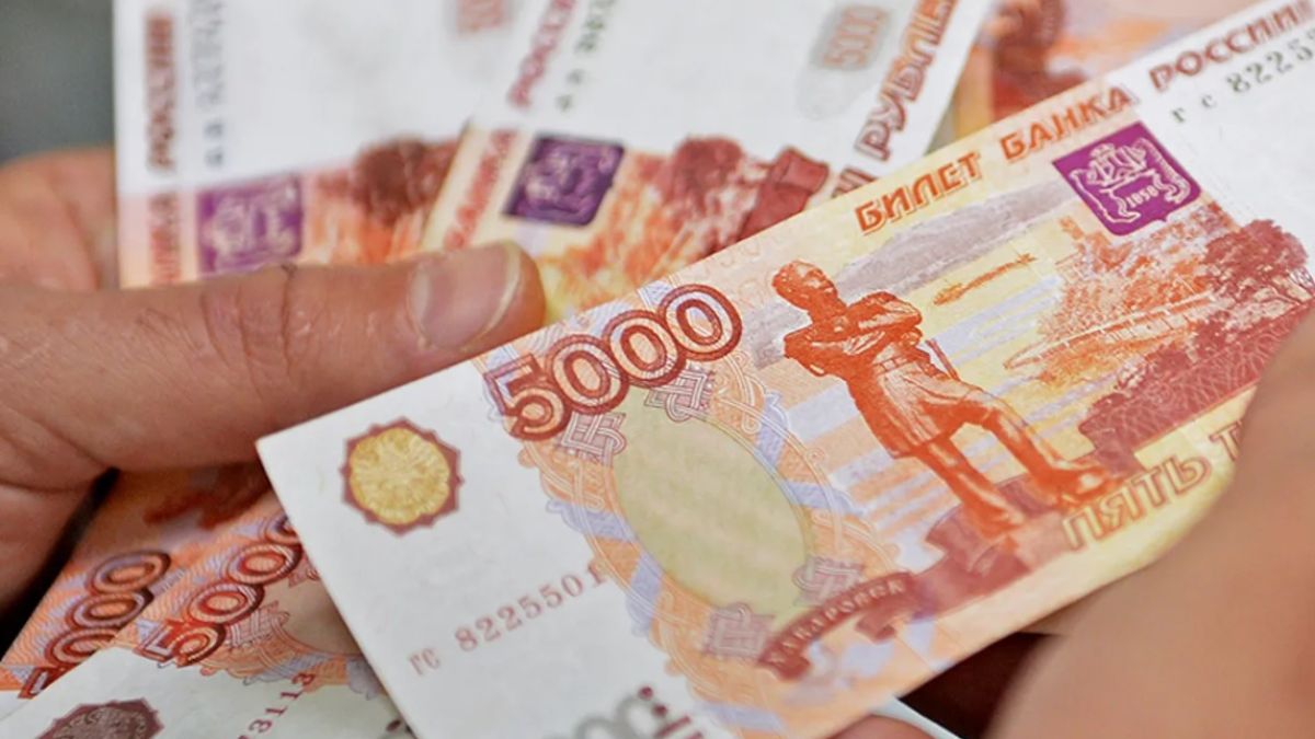 САЩ и НАТО в шок: Известна европейска държава вече плати в рубли за руски газ