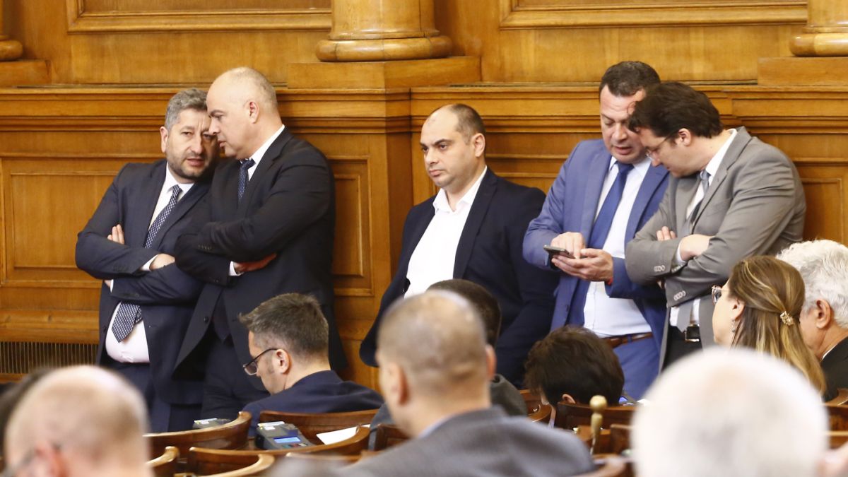 Нов скандал в парламента, ето за какво се карат