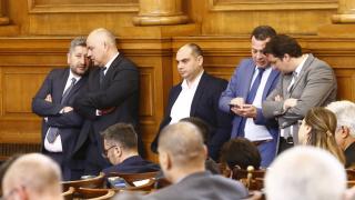 Нов скандал в парламента, ето за какво се карат