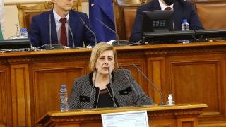 Гунчева реши на 99% какво ще прави с правителството на Василев 