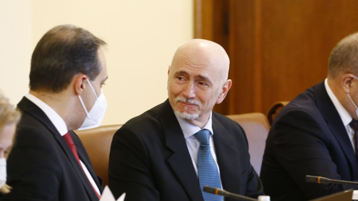 Скандален чат: Събев изкарал служителите си на протеста срещу пари