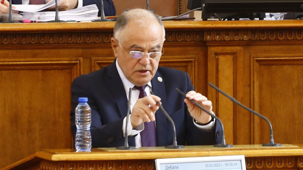 Предозиране: Ген. Атанасов поиска главата на Гешев директно, не метафорично