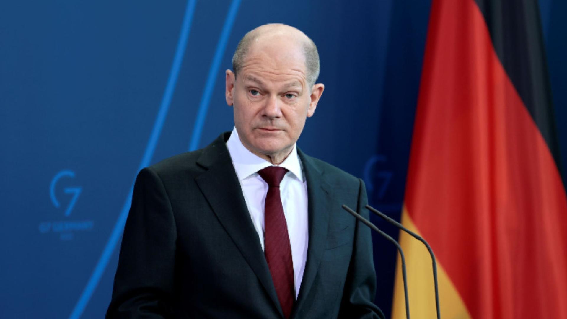 Кошмарен инцидент с Олаф Шолц