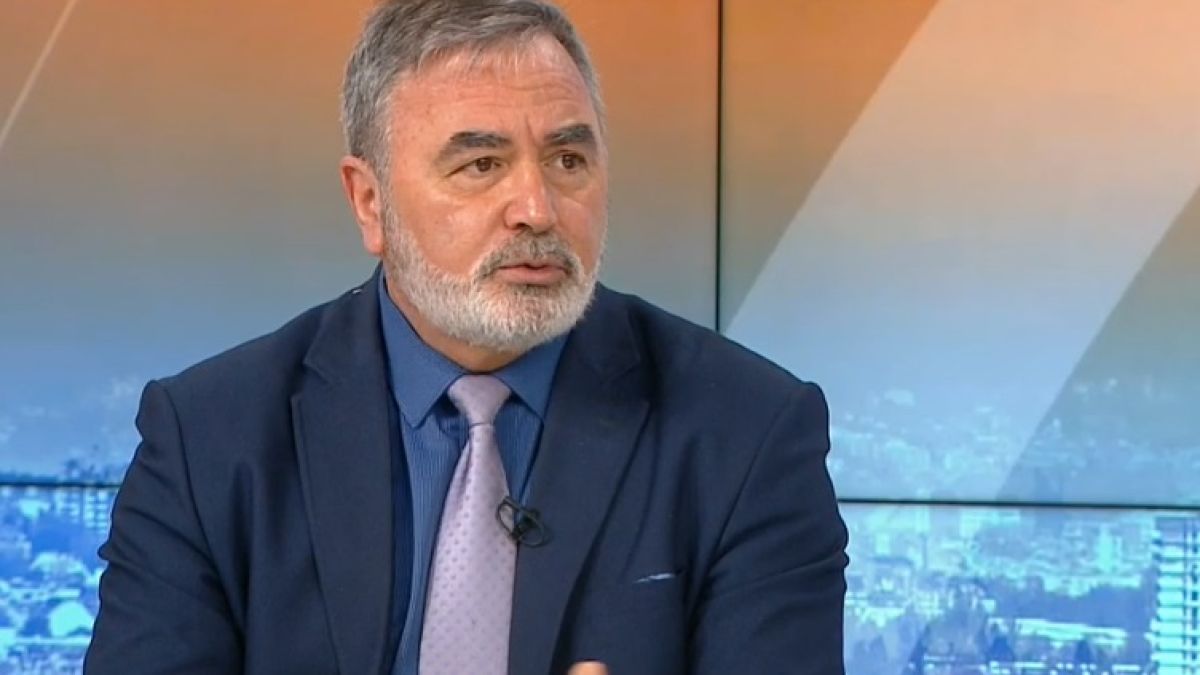Ангел Кунчев алармира за ударна вирусна вълна