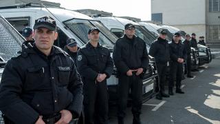 Полицаи и служители на затворите: Днес е ден на политическата истина