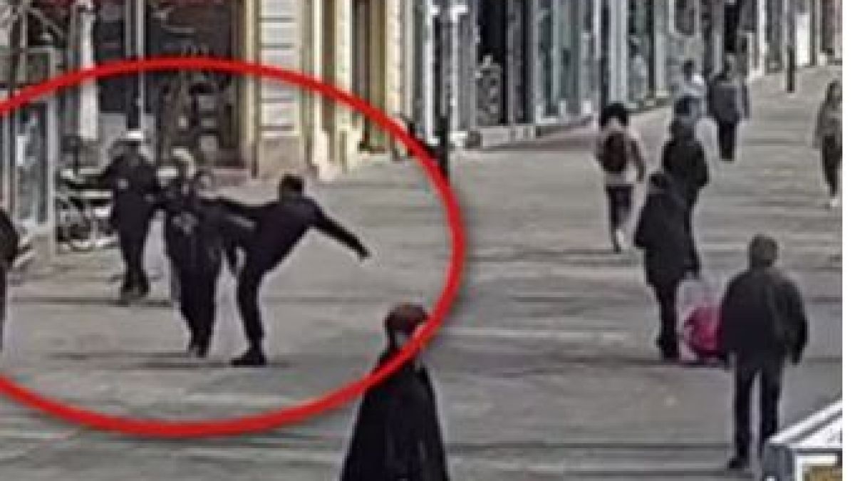 Проговори една от жертвите, ритана в главата посред бял ден в центъра на Бургас, ето кой е нападателят