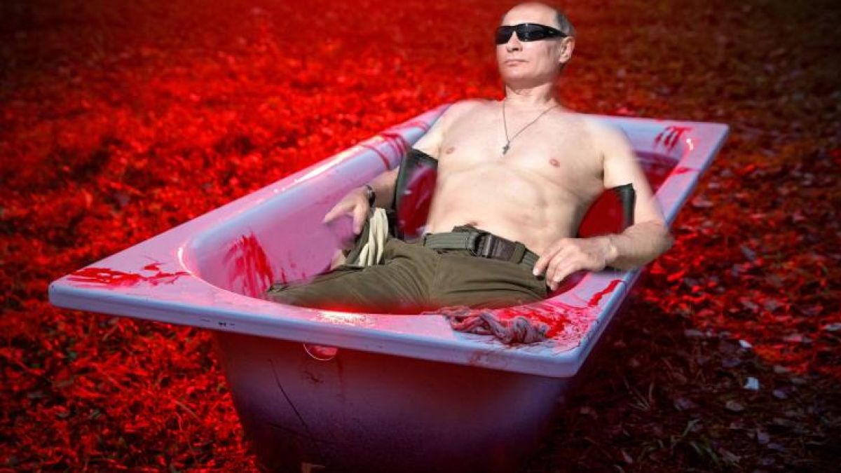 Зловещ слух: Путин се къпе в кръв на млади марали! 18+
