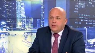 Симов: Докато БСП е в управлението, България няма да даде оръжия на Украйна