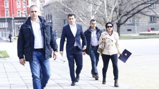 Ексклузивно в БЛИЦ! Кирил Петков вече е в прокуратурата СНИМКИ