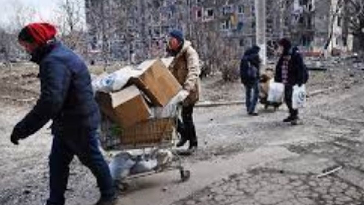 Жители на Мариупол разказват за зверствата на азовци