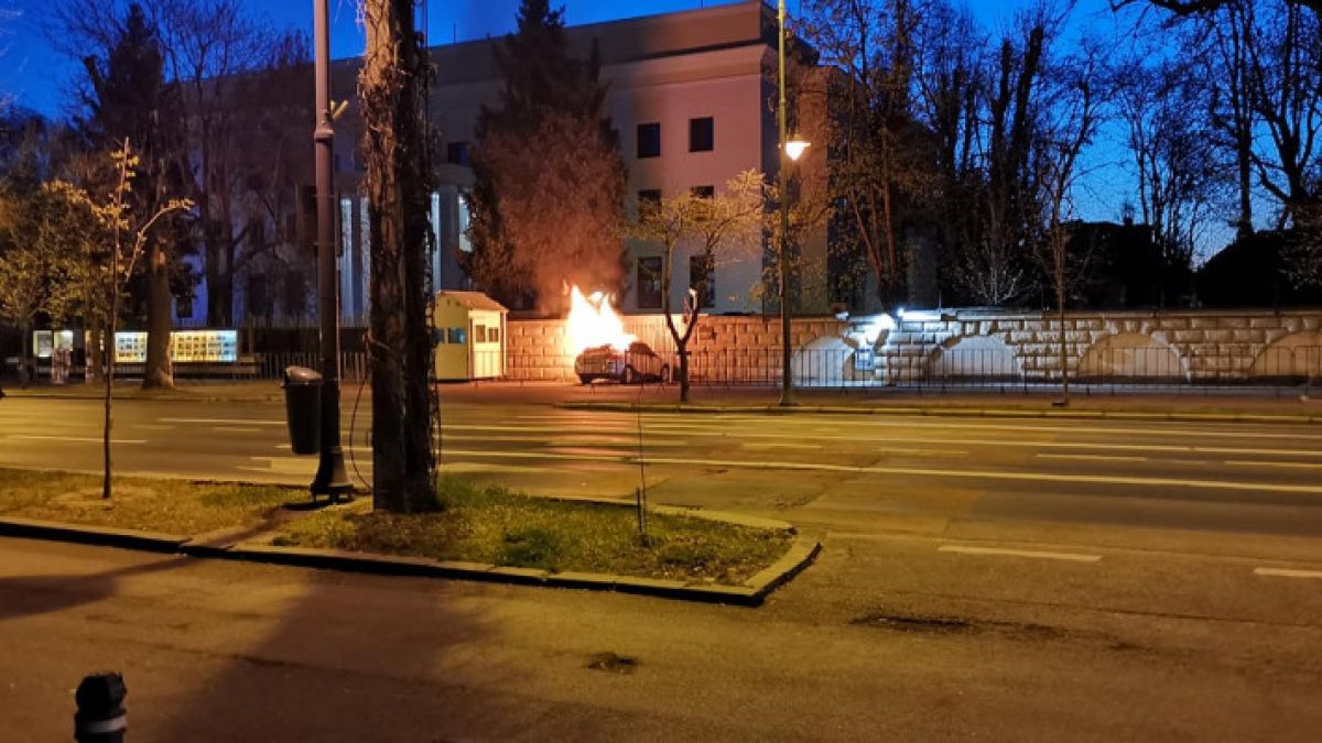 Смъртоносен инцидент пред руското посолство в Букурещ СНИМКИ