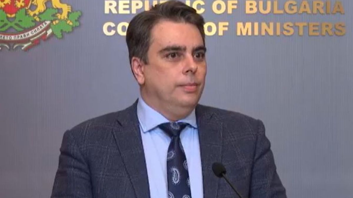 Асен Василев даде извънреден брифинг по много важна тема! ВИДЕО