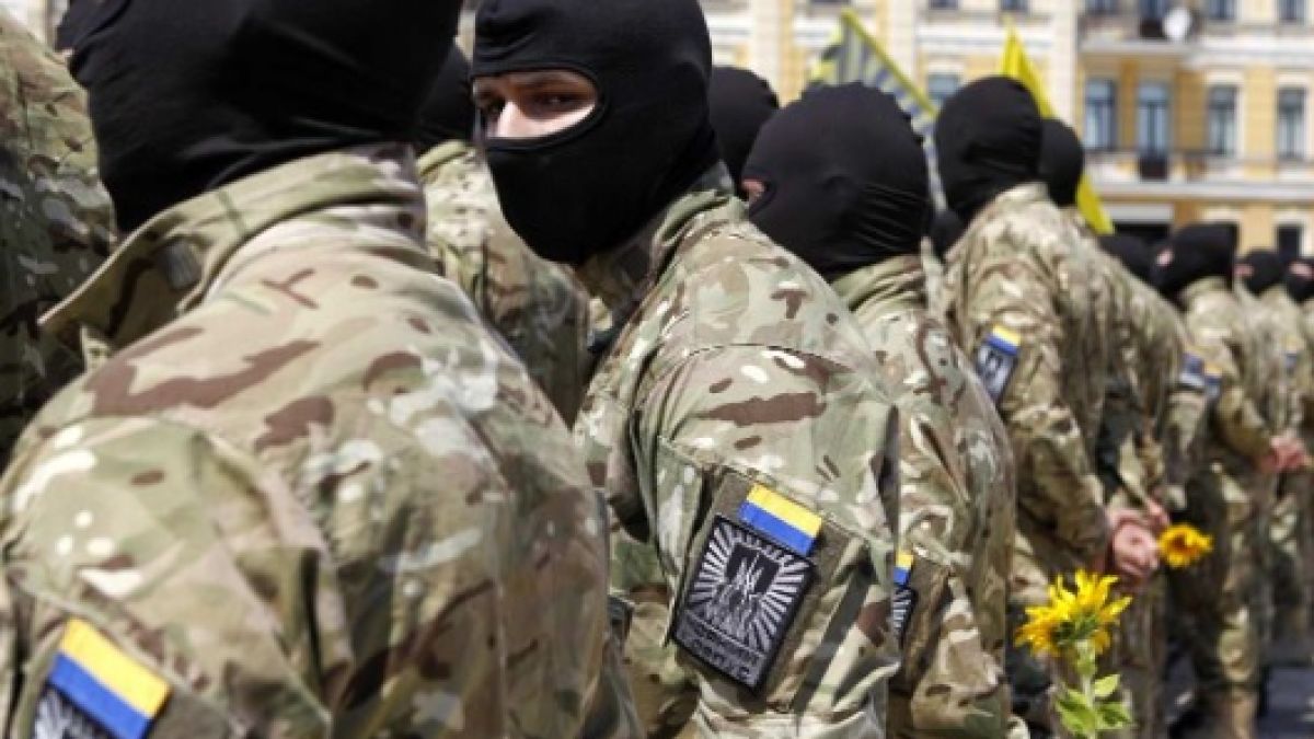 Азовци изнасяли телата на свои и чужденци, а на войниците от ВСУ оставяни да гният ВИДЕО