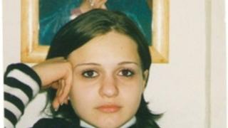 Осмокласнички удушиха съученичка, защото била много красива