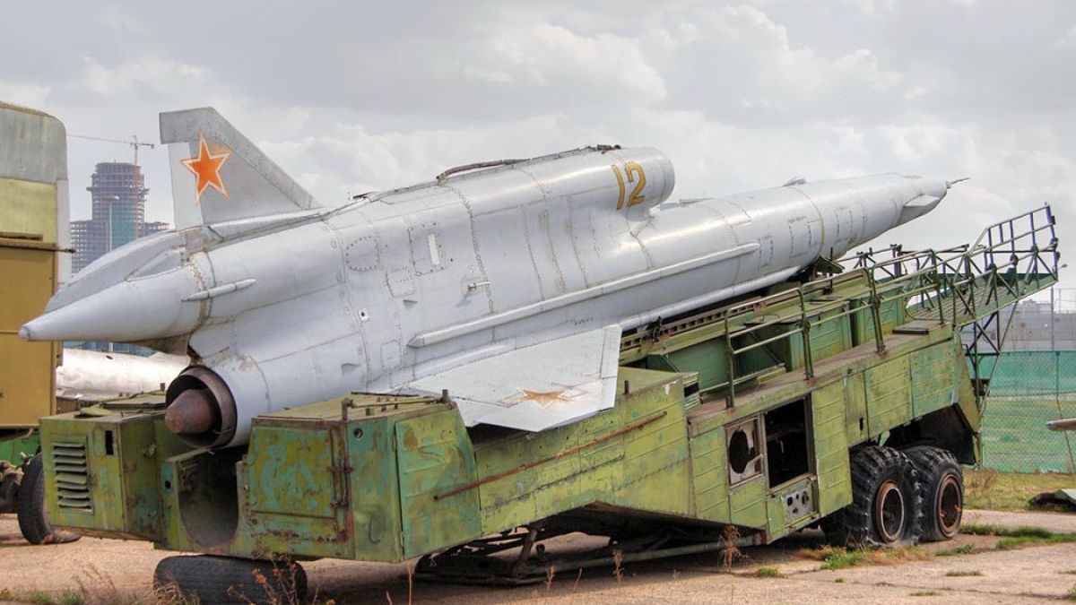 Украйна свърши "Байрактари"-те, атакува със съветски дронове от 80-те ВИДЕО