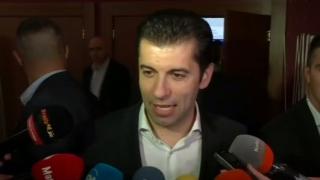 Петков с първи думи след обвиненията на Генчовска, каза ще изхвръкне ли Просто Наско след скандалното клипче 