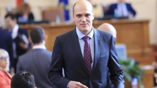 И зам.-министър зададе въпроса за какво са похарчени 5 млрд. от резерва