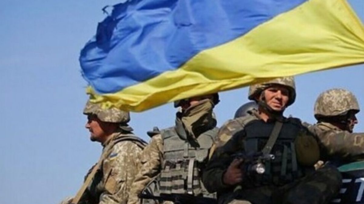 Съветник на Зеленски обясни защо ВСУ не преминават в настъпление