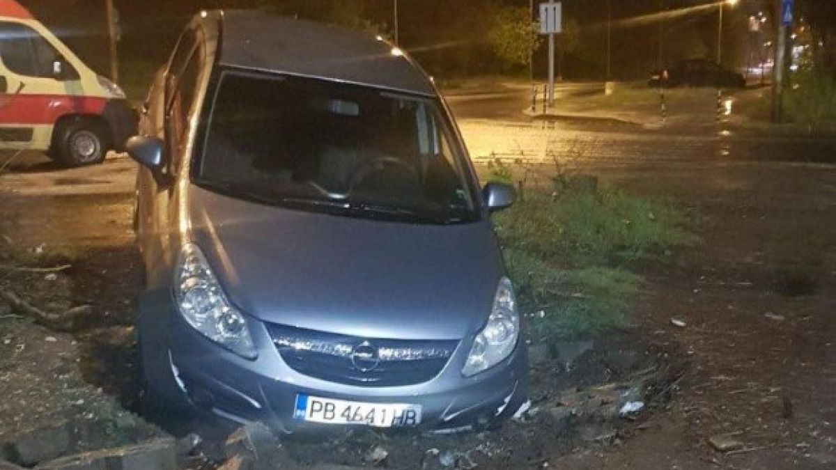 В мрежата спукаха от бъзици пловдивчанин, изправил кръговото на Водната палата СНИМКИ