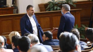 Ново доказателство за лъжите на Петков, Василев и Прокопиев за Пеевски