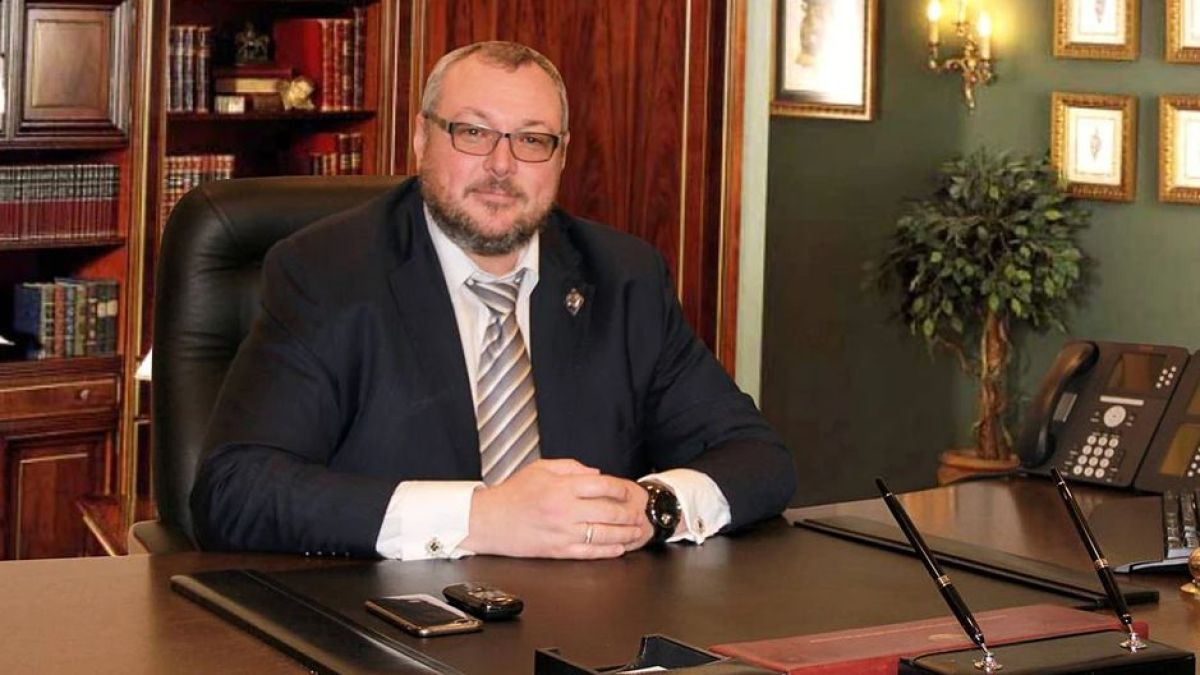 Намериха мъртъв бивш шеф в "Газпромбанк", заедно с цялото му семейство ВИДЕО